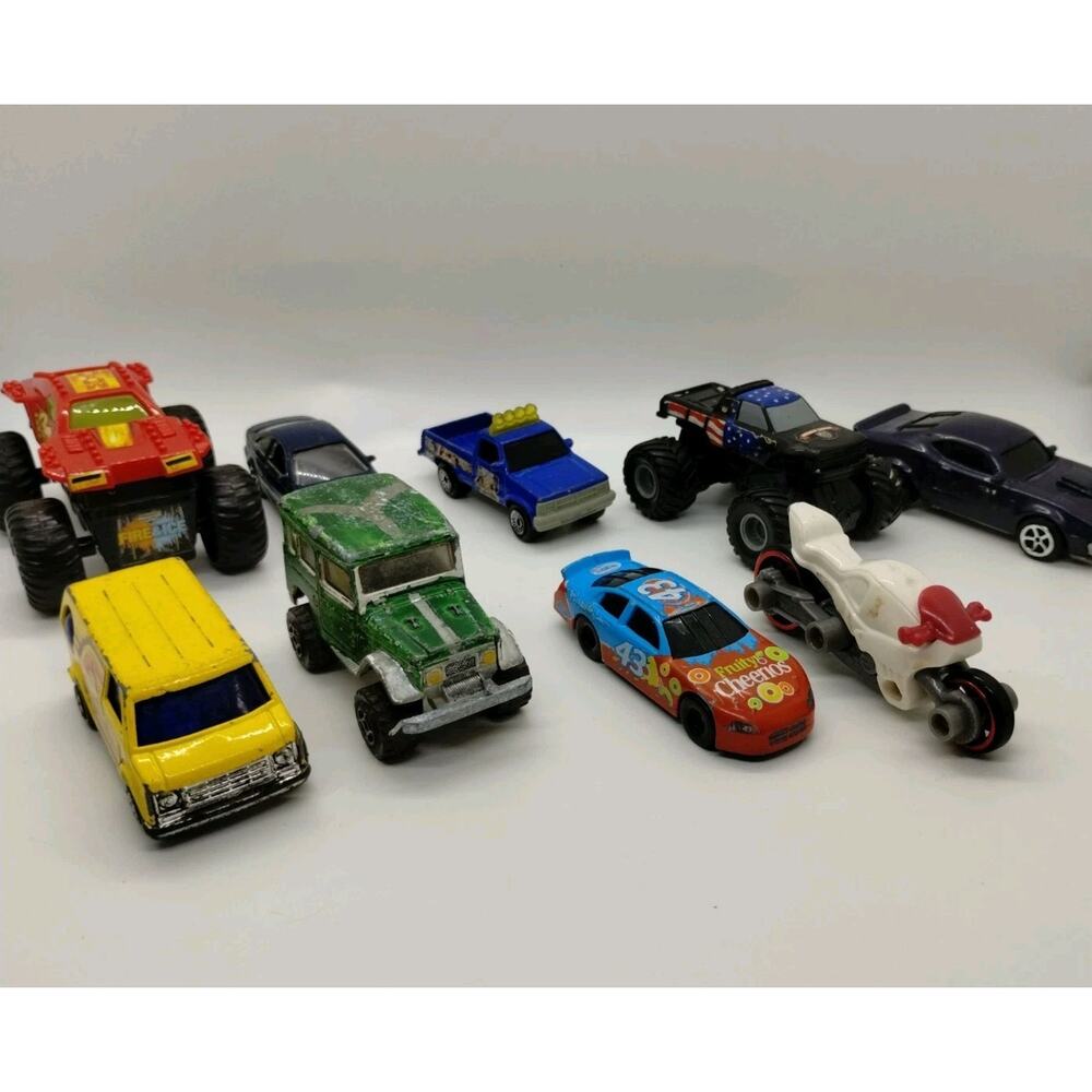 Lot of 9 Unbranded Diecast and Metal Cars - McDonald's